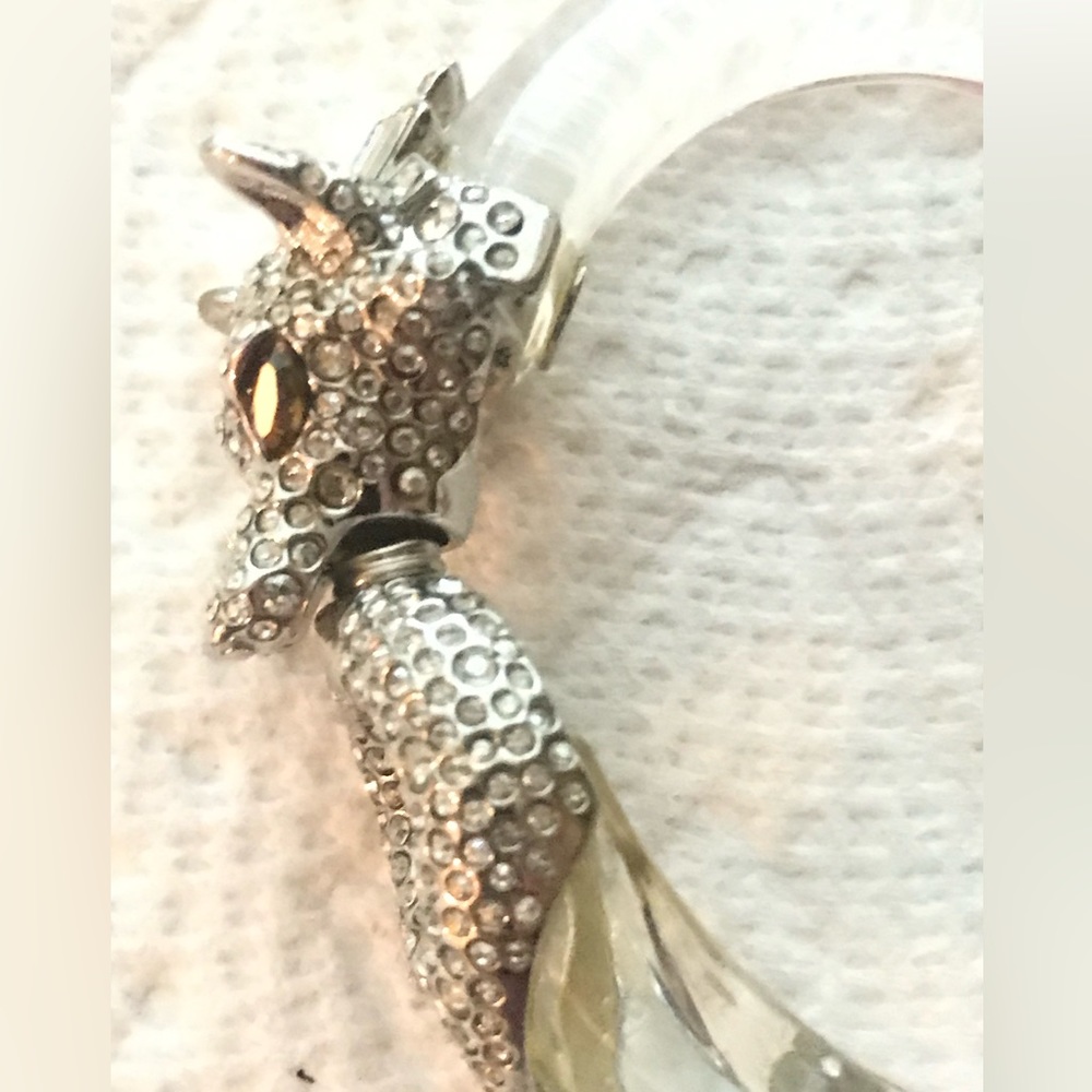 ELEGANT ALEXIS BITTAR CLEAR
LUCITE AND RHINESTONES SLY FOX
HINGED BRACELET - Picture 7 of 8